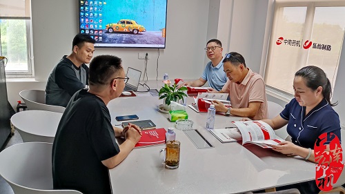 廣西衛(wèi)生職業(yè)技術(shù)學(xué)院一行人來我公司參觀
