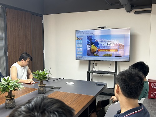 組織召開(kāi)有限空間專項(xiàng)培訓(xùn)會(huì)